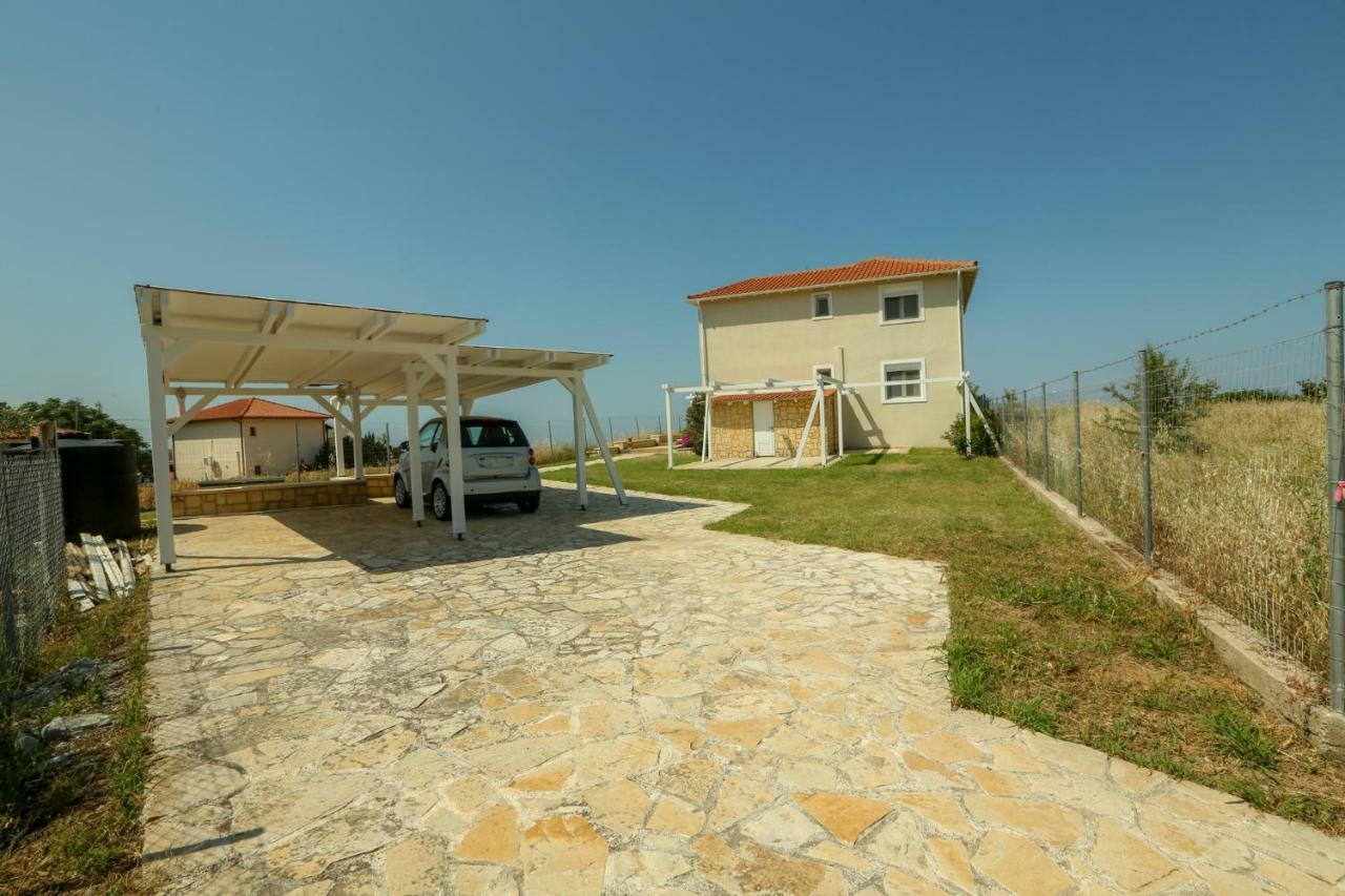 Magnificent Seascape Villa On A Secluded Beach Неа-Муданія Екстер'єр фото