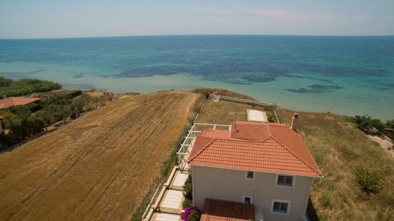 Magnificent Seascape Villa On A Secluded Beach Неа-Муданія Екстер'єр фото
